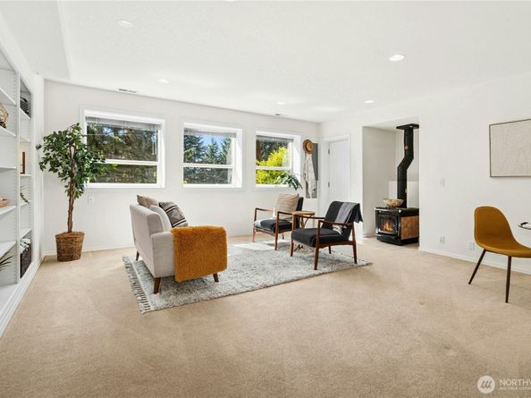 23621 7th Avenue W, Bothell WA 98021