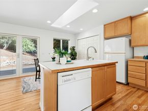 23621 7th Avenue W, Bothell WA 98021