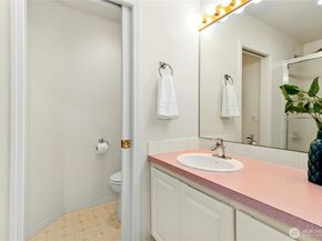 23621 7th Avenue W, Bothell WA 98021