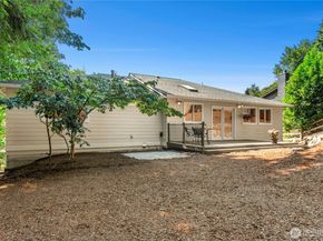23621 7th Avenue W, Bothell WA 98021