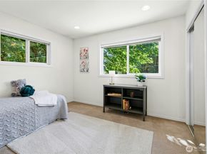 23621 7th Avenue W, Bothell WA 98021