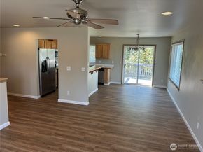 10835 24th Avenue S, Burien WA 98168