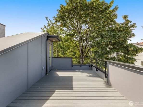 1627 B 21st Avenue, Seattle WA 98122