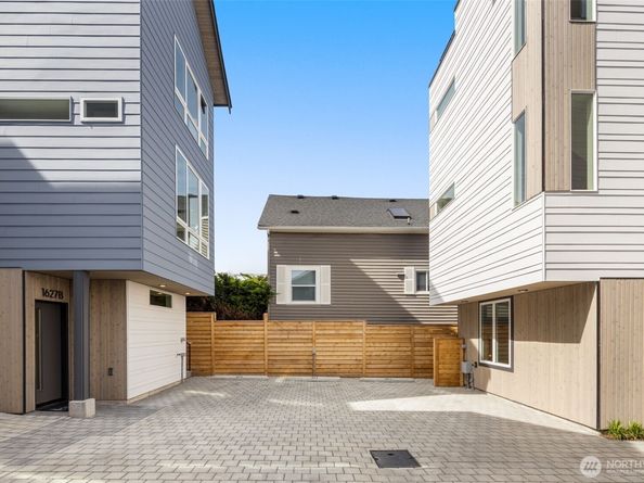 1627 B 21st Avenue, Seattle WA 98122