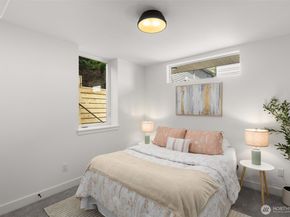 1627 B 21st Avenue, Seattle WA 98122