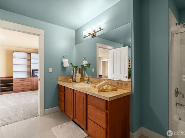 400 Walnut Street 301, Edmonds WA 98020