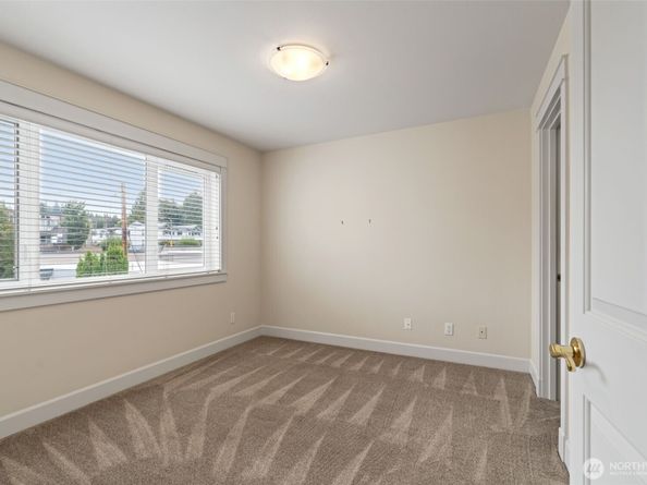 400 Walnut Street 301, Edmonds WA 98020