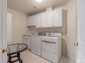 400 Walnut Street 301, Edmonds WA 98020