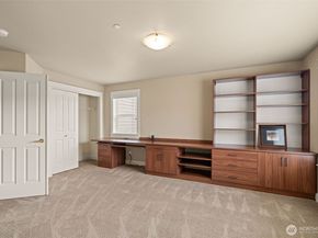 400 Walnut Street 301, Edmonds WA 98020