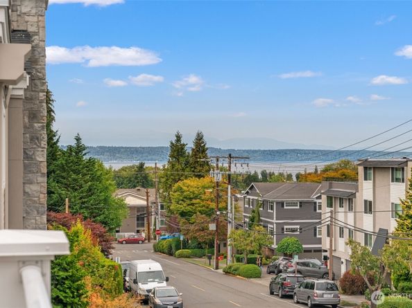 400 Walnut Street 301, Edmonds WA 98020