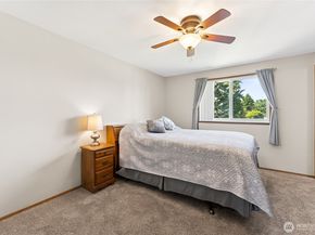 2402 SE 21st Street, Renton WA 98055