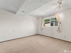 2402 SE 21st Street, Renton WA 98055