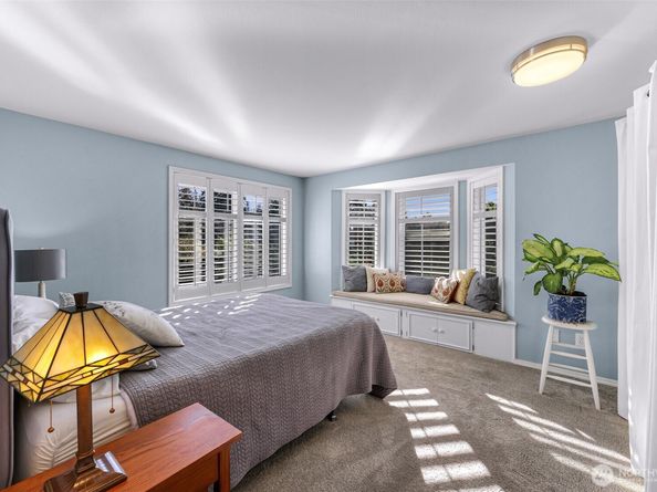 808 Aloha Place, Edmonds WA 98020