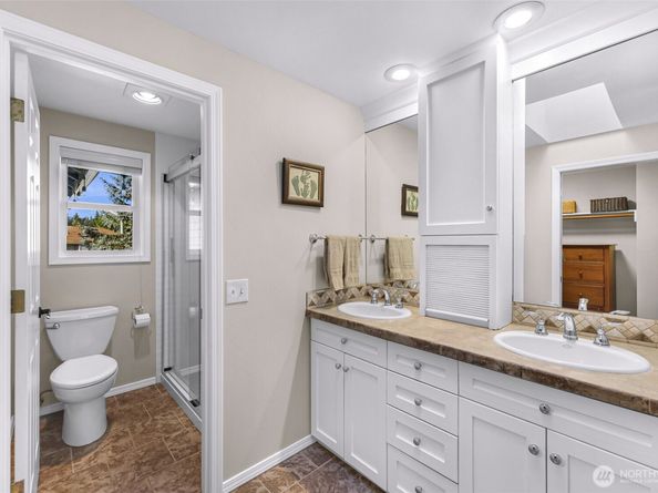 808 Aloha Place, Edmonds WA 98020