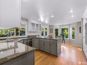 808 Aloha Place, Edmonds WA 98020
