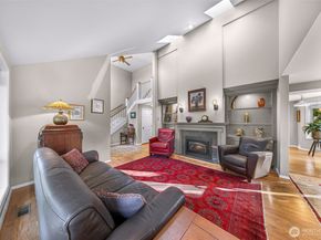 808 Aloha Place, Edmonds WA 98020