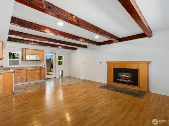 20101 95th Place NE, Bothell WA 98011