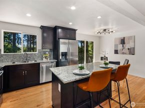 20101 95th Place NE, Bothell WA 98011