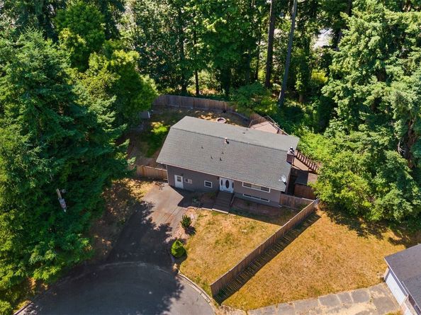 20101 95th Place NE, Bothell WA 98011