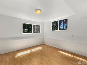 20101 95th Place NE, Bothell WA 98011