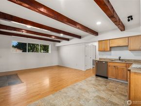 20101 95th Place NE, Bothell WA 98011