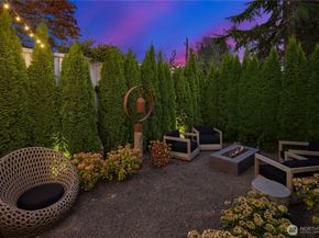 2400 E Louisa Street, Seattle WA 98112