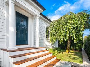 2400 E Louisa Street, Seattle WA 98112