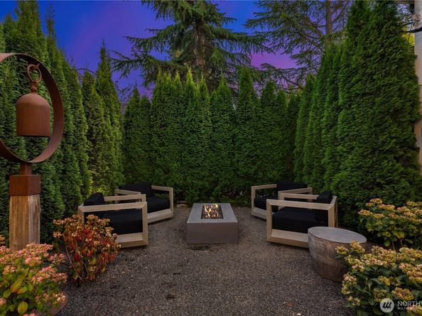 2400 E Louisa Street, Seattle WA 98112