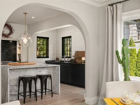 2400 E Louisa Street, Seattle WA 98112