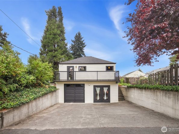 405 SW 139th Street, Burien WA 98166