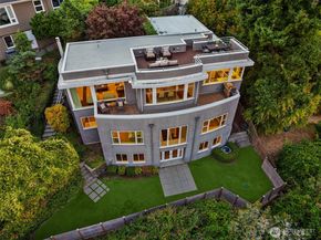 3638 49th Avenue NE, Seattle WA 98105