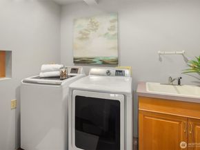 3638 49th Avenue NE, Seattle WA 98105