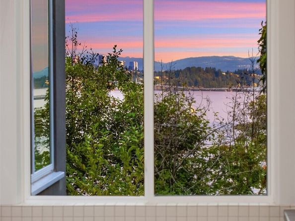 3638 49th Avenue NE, Seattle WA 98105