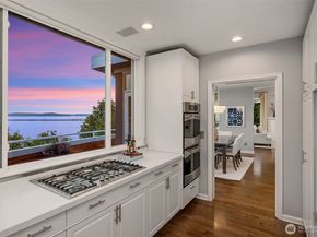 3638 49th Avenue NE, Seattle WA 98105