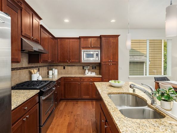 11316 178 Place NE, Redmond WA 98052