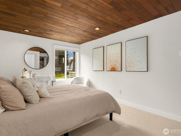 733 Lake Street S 101, Kirkland WA 98033