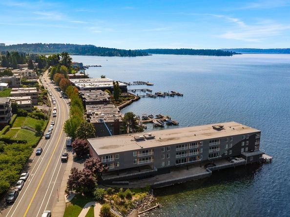 733 Lake Street S 101, Kirkland WA 98033