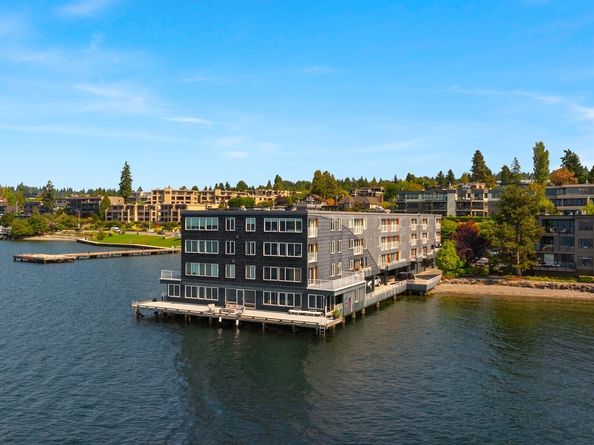 733 Lake Street S 101, Kirkland WA 98033