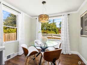 8257 Bagley Avenue N, Seattle WA 98103