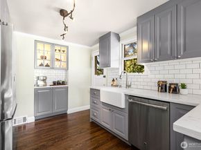 8257 Bagley Avenue N, Seattle WA 98103