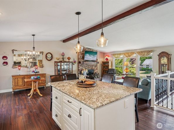 21815 121st Place SE, Kent WA 98031
