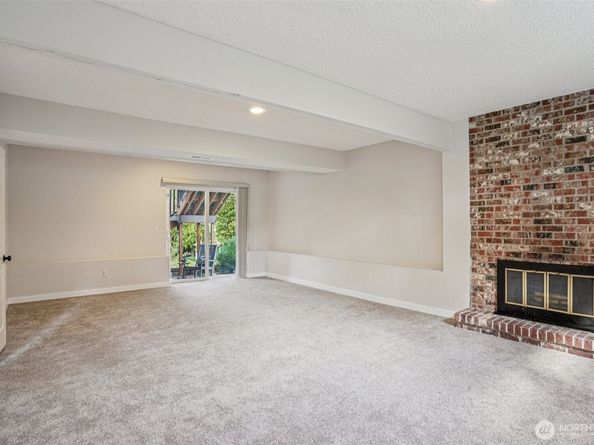 21815 121st Place SE, Kent WA 98031