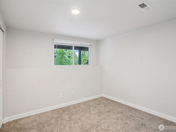 21815 121st Place SE, Kent WA 98031