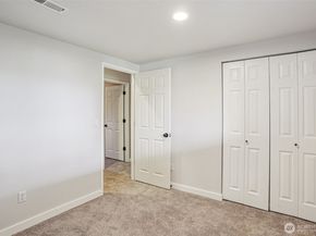 21815 121st Place SE, Kent WA 98031