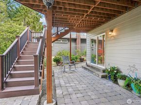 21815 121st Place SE, Kent WA 98031