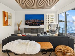2241 Fairview Avenue E B, Seattle WA 98102