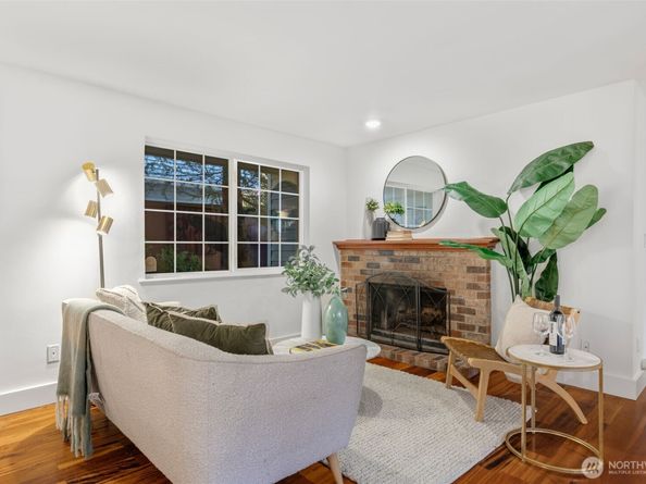 633 NW 85th Street 101, Seattle WA 98117