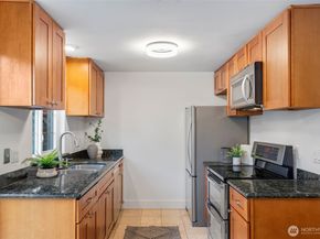 633 NW 85th Street 101, Seattle WA 98117