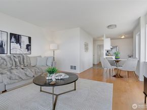 1156 Alki Avenue SW 105, Seattle WA 98116