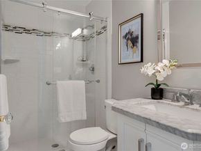 1156 Alki Avenue SW 105, Seattle WA 98116